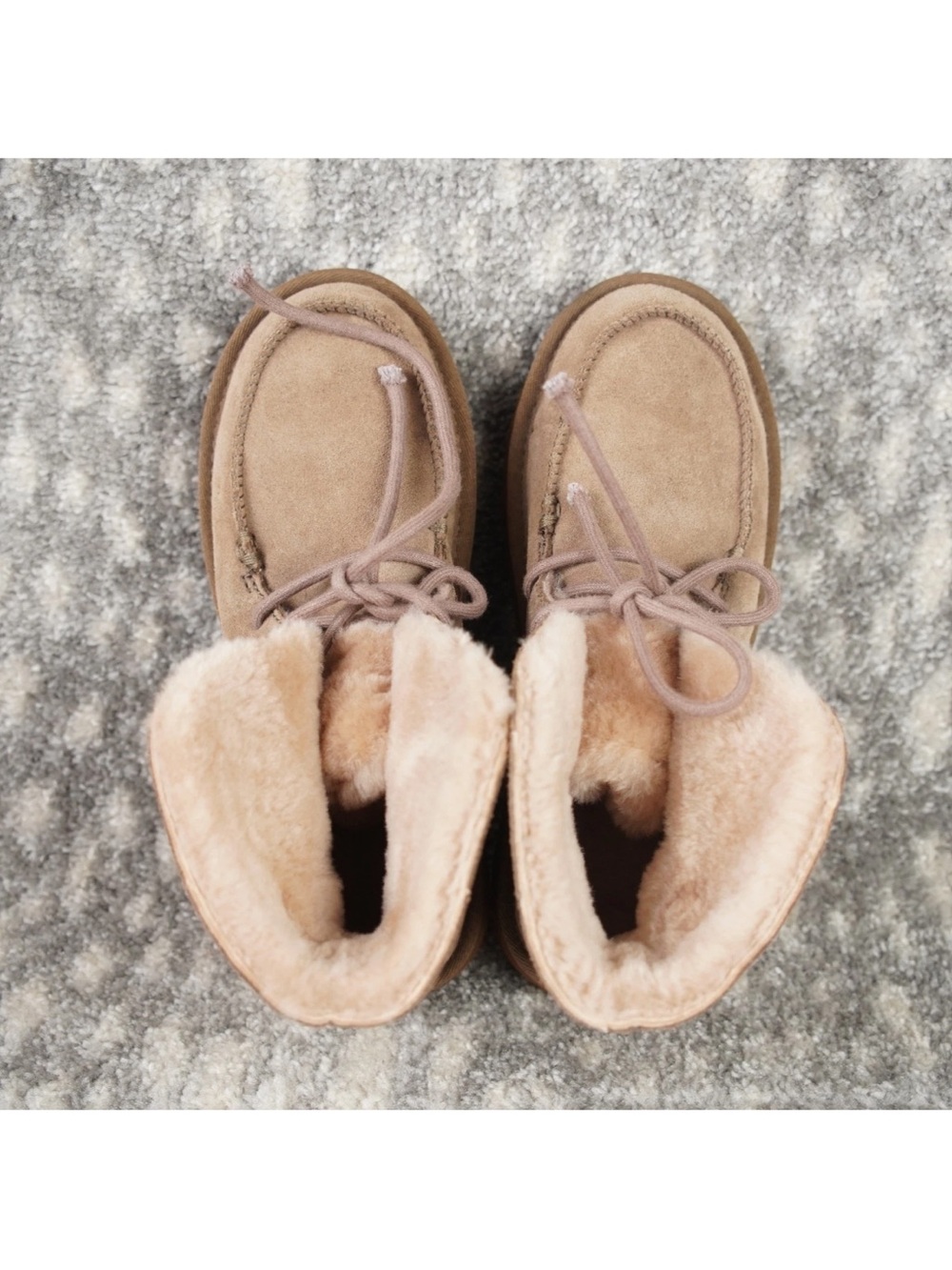 UGG Diara Suede Fleece Lined Ankle Boots 1113090 Womens US 7 UK 5 Beige EUC - Picture 8 of 15